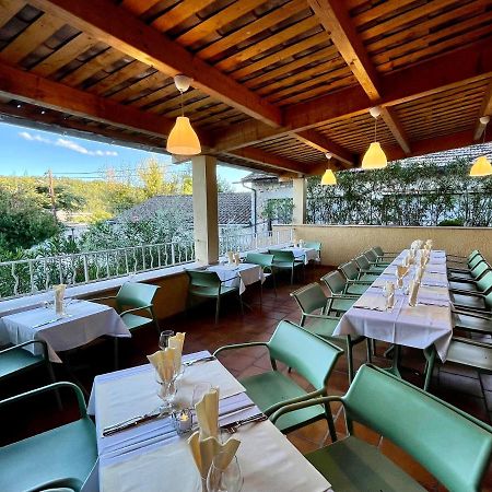 Hotel Berneron Vallon-Pont-dʼArc Exterior foto